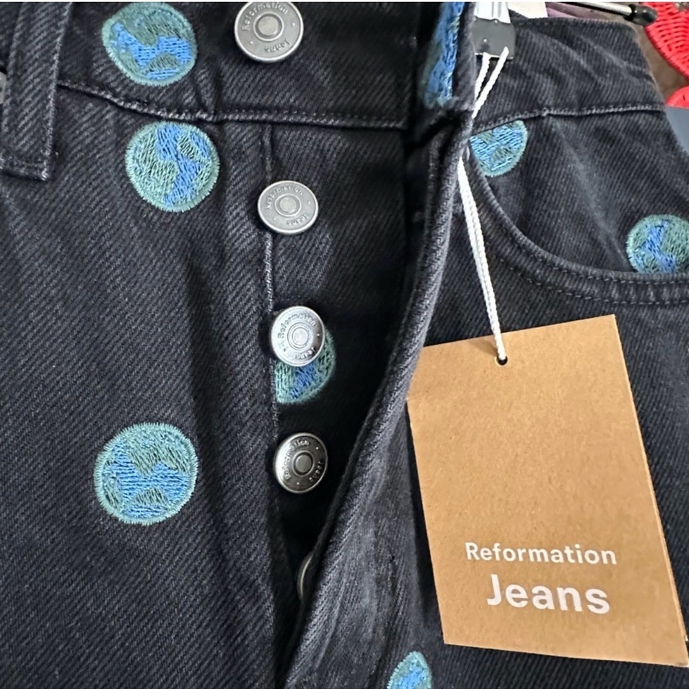 Reformation Earth 🌎 Embroidered High Rise Straight Jeans, NWT, Size 24 - Picture 4 of 7